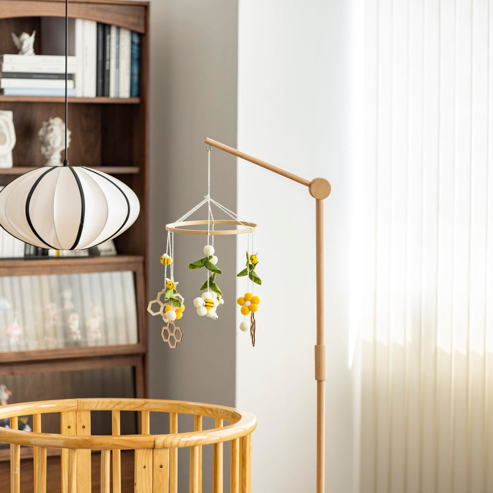 Lanttoe mosquito-net hanging option demonstrates flexible use beyond the crib