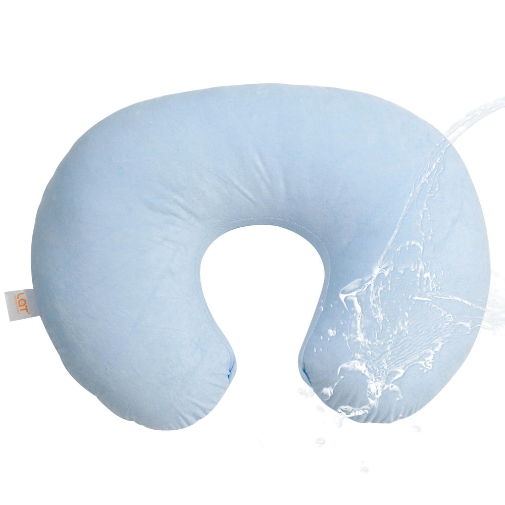 LAT LEE AND TOWN waterproof nursing pillow with blue cover, ergonomic support for breastfeeding sessions.