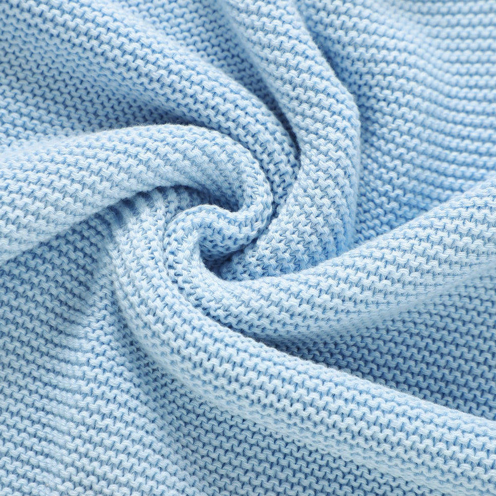 LAWKUL 40x30-inch blanket ideal for swaddling and play