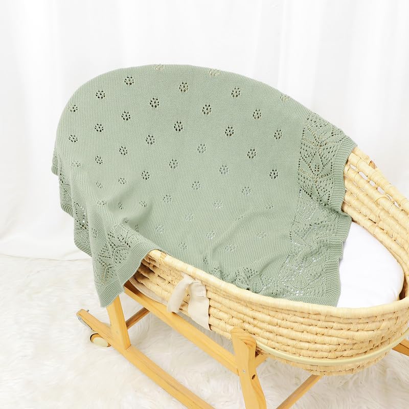 LAWKUL delicate macaron-pattern knit adds charm for stroller or crib.