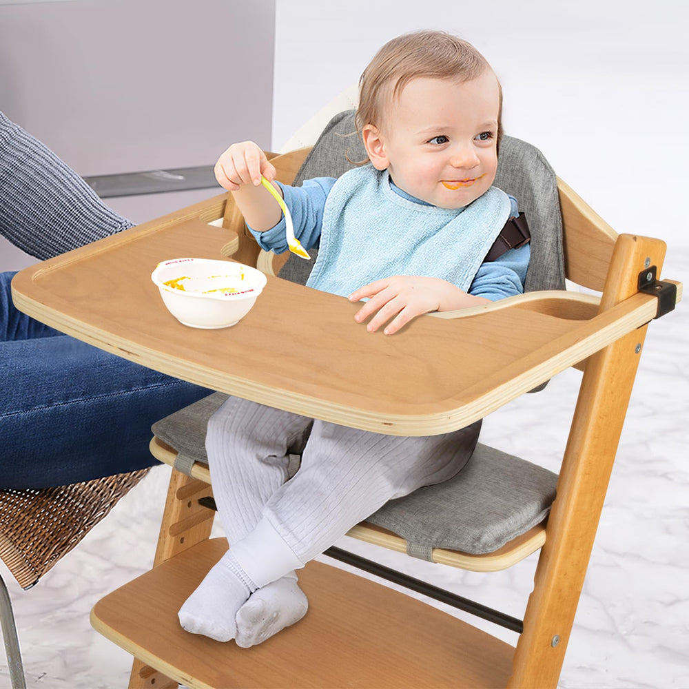 Lcoco&amp;Dream high chair easy to dismantle and clean after meals