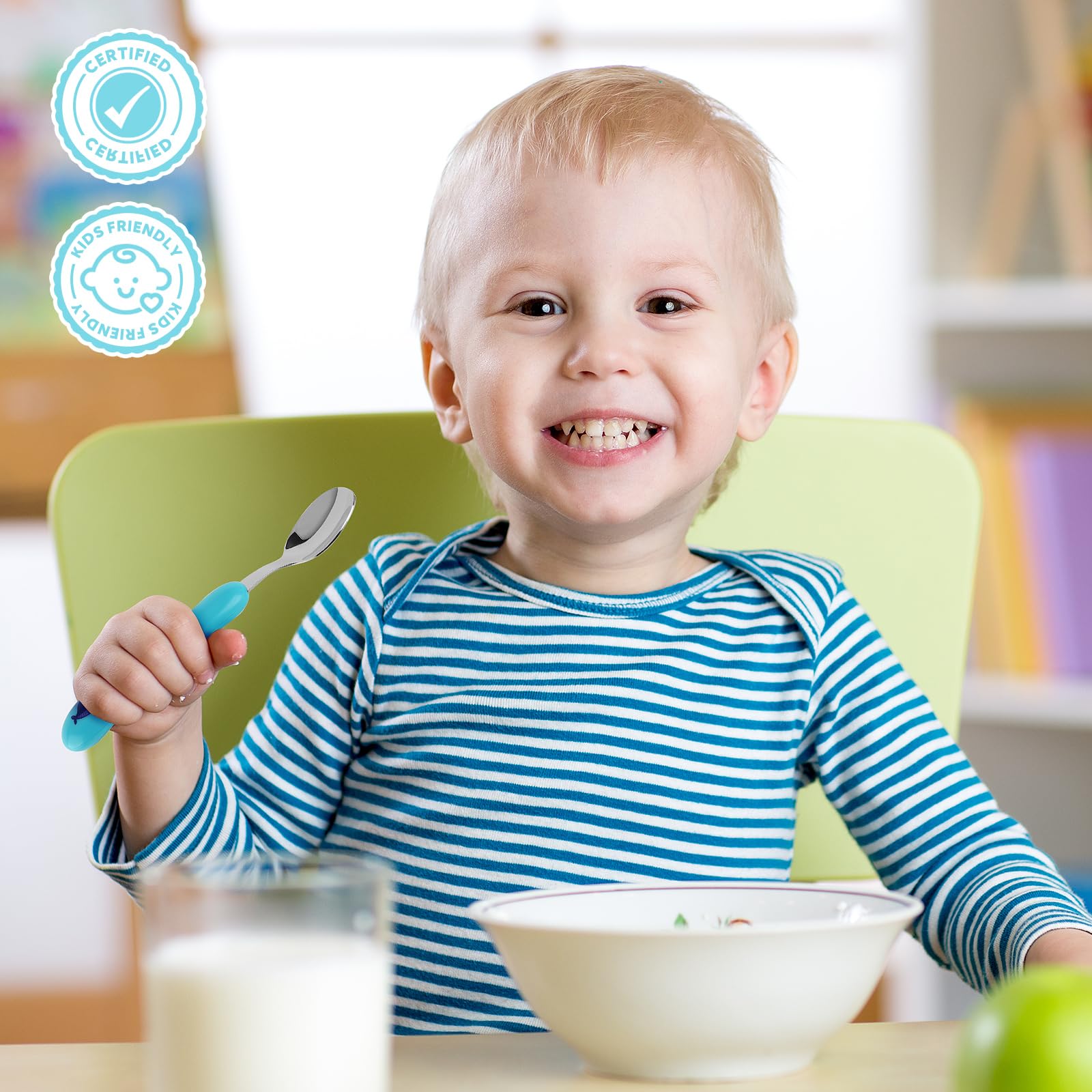 Lehoo Castle BPA-free toddler cutlery in blue for everyday meals