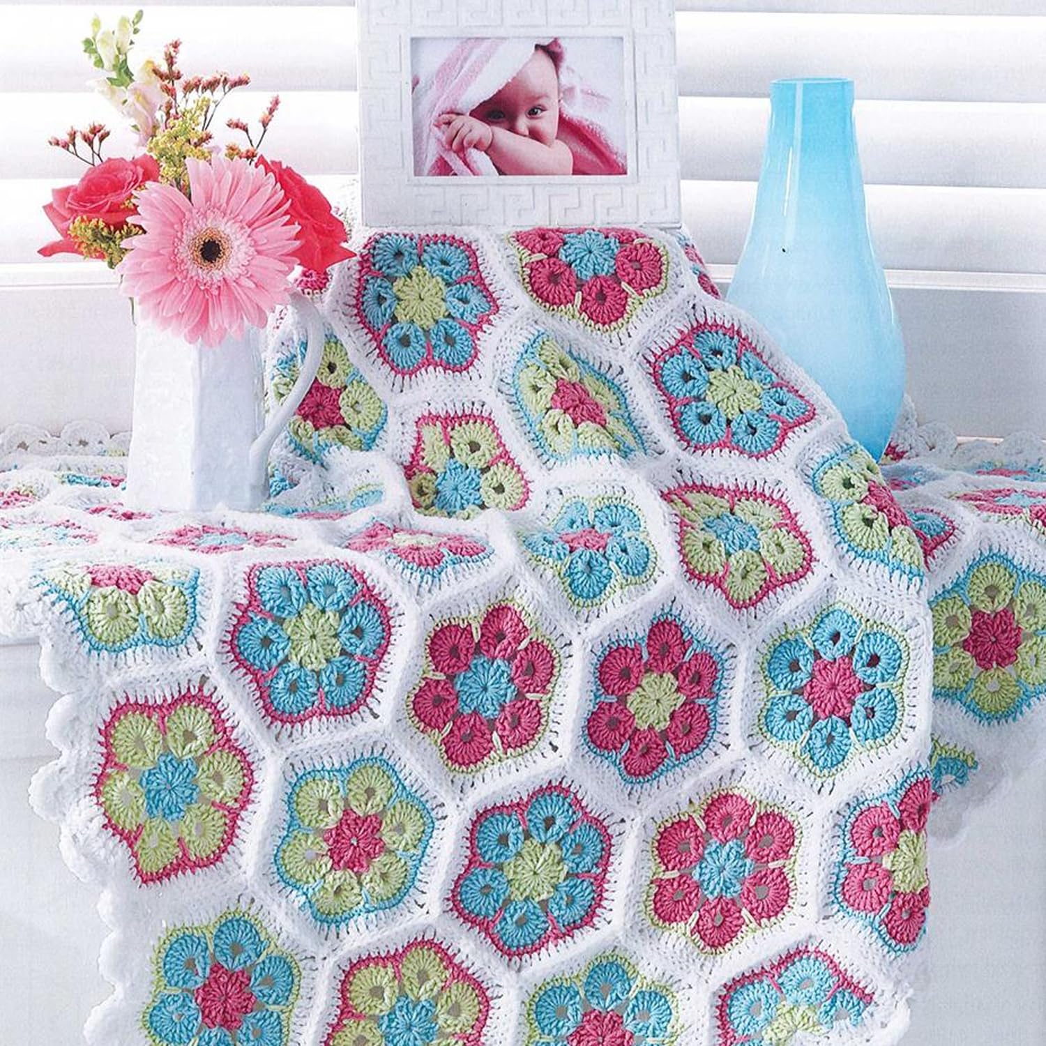 LEISURE ARTS LEA6789 stitches-guide showcases simple crochet patterns