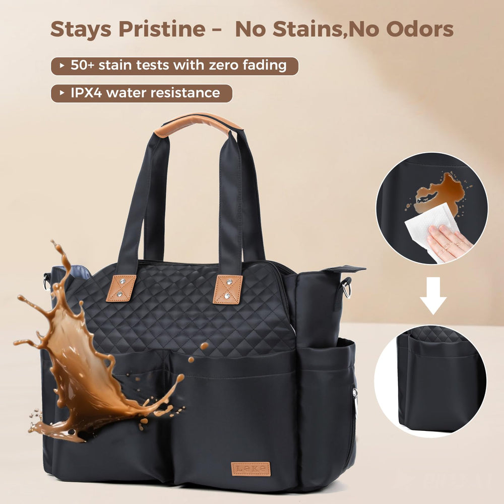 Lekebaby tote includes a side pocket for wipes