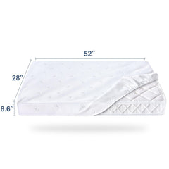 Letmxiu quilted soft cover provides gentle touch for baby skin.