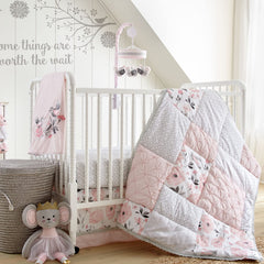 Levtex Baby Elise plush fabric close-up showing reinforced edge for snug fit.