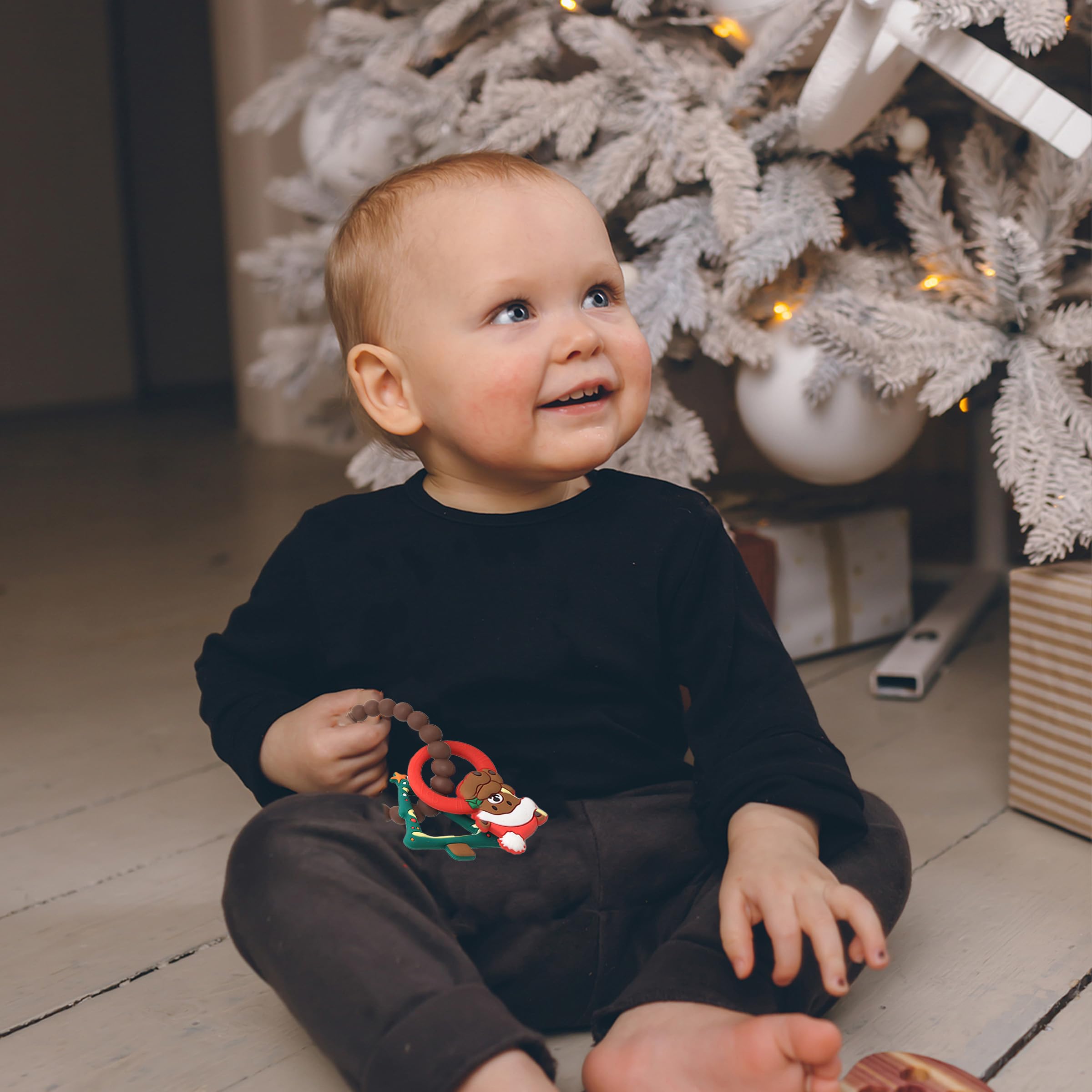 Leziazany Christmas teether duo supports soothing teething in winter.