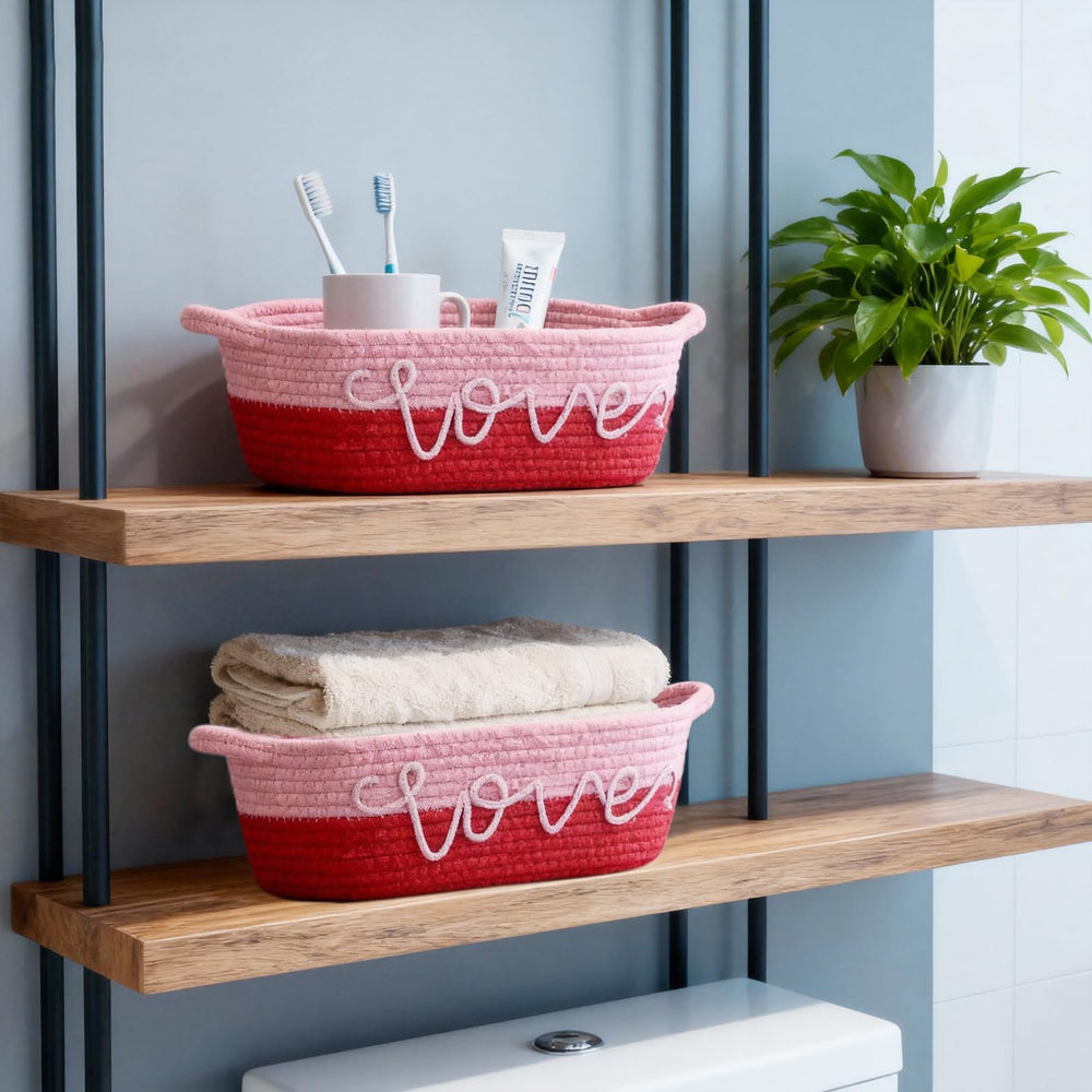Liengoron basket used for towels or gifts at home