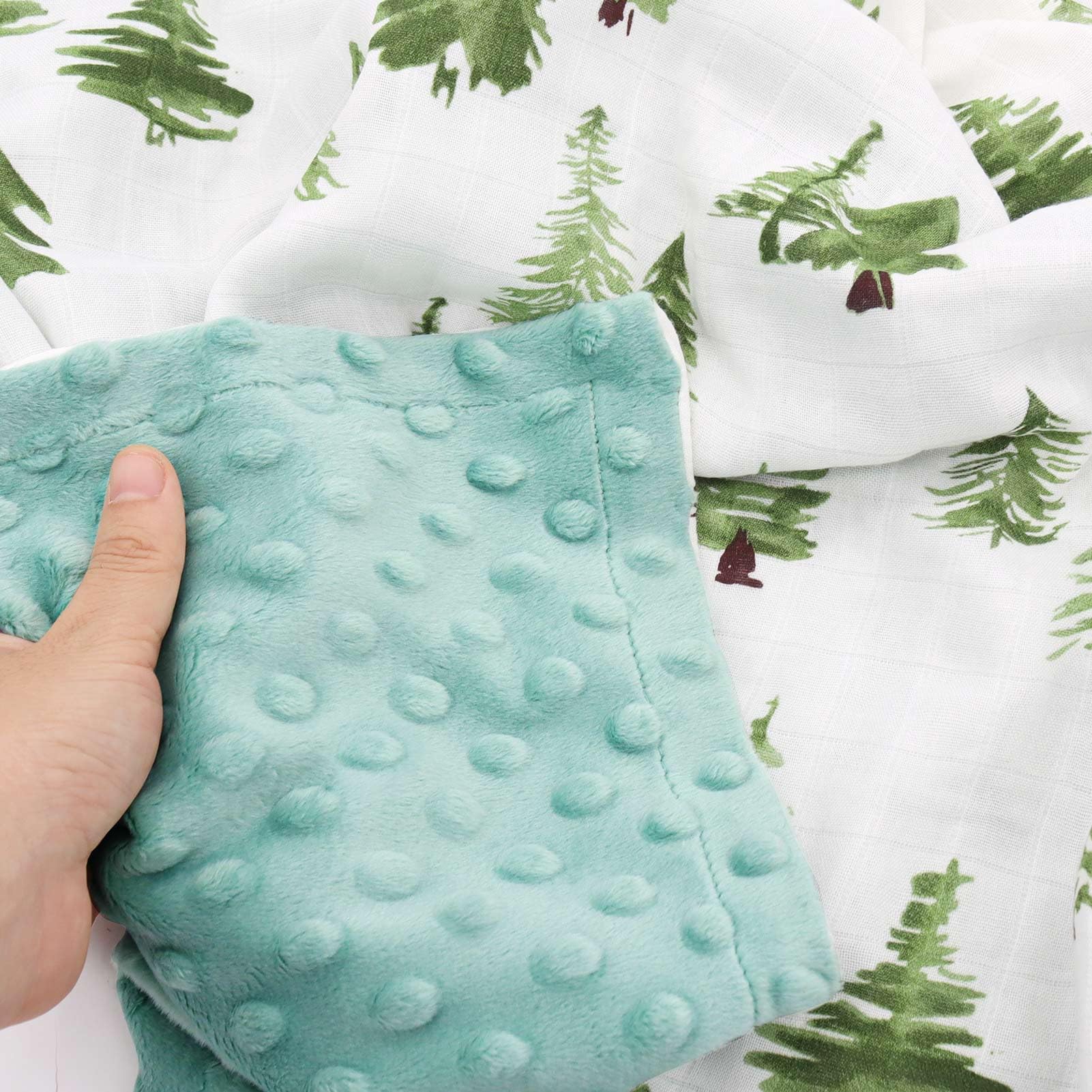 Double-layer LifeTree blanket with soft front and warm back