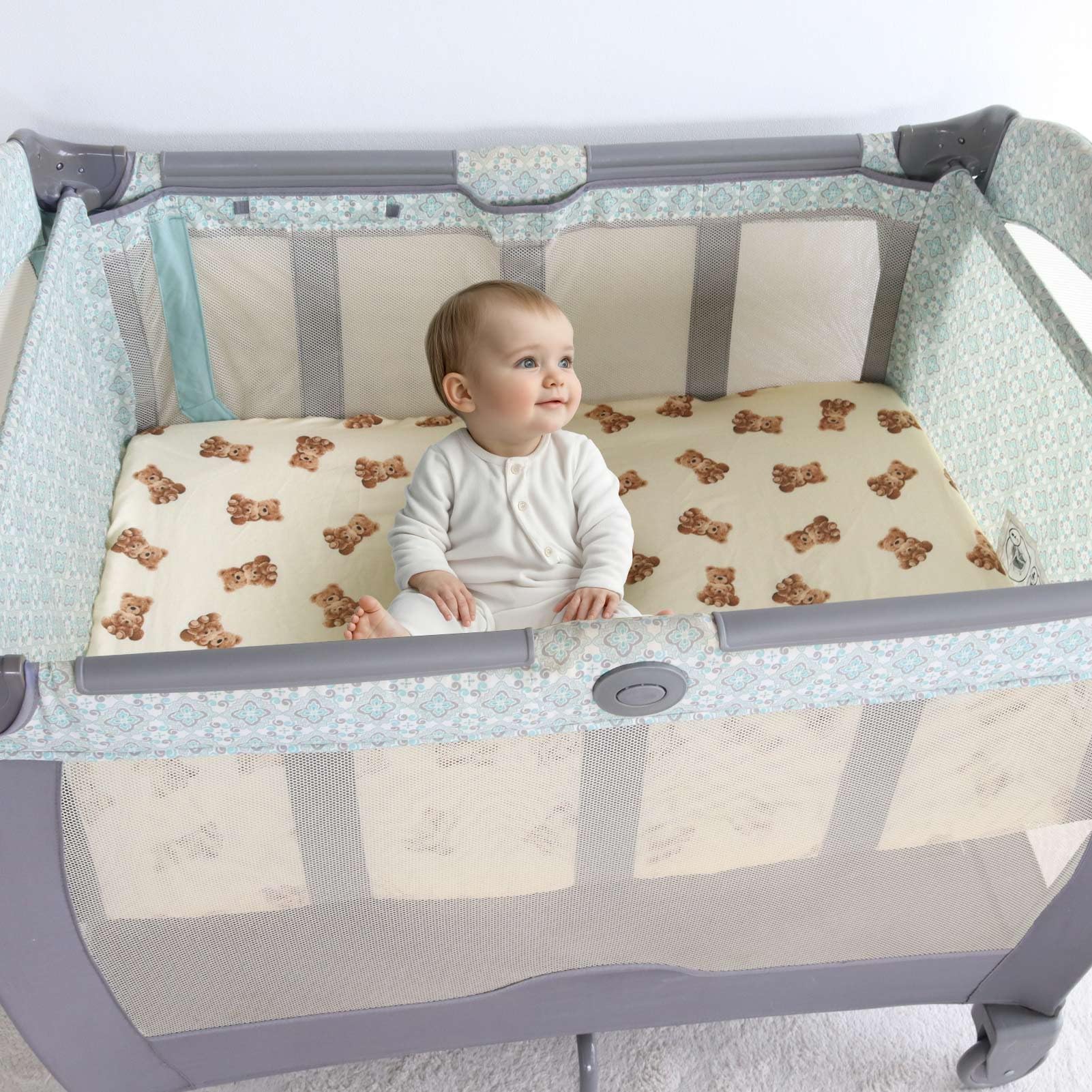 LifeTree bear-pattern nursery design adds friendly visuals for baby engagement