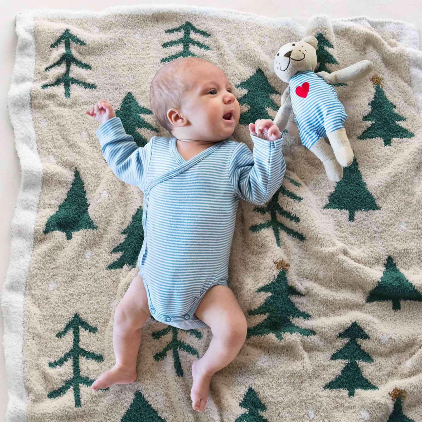 LifeTree Cozy Plush Baby Blanket sized 31x40 inches for cribs and car seats.
