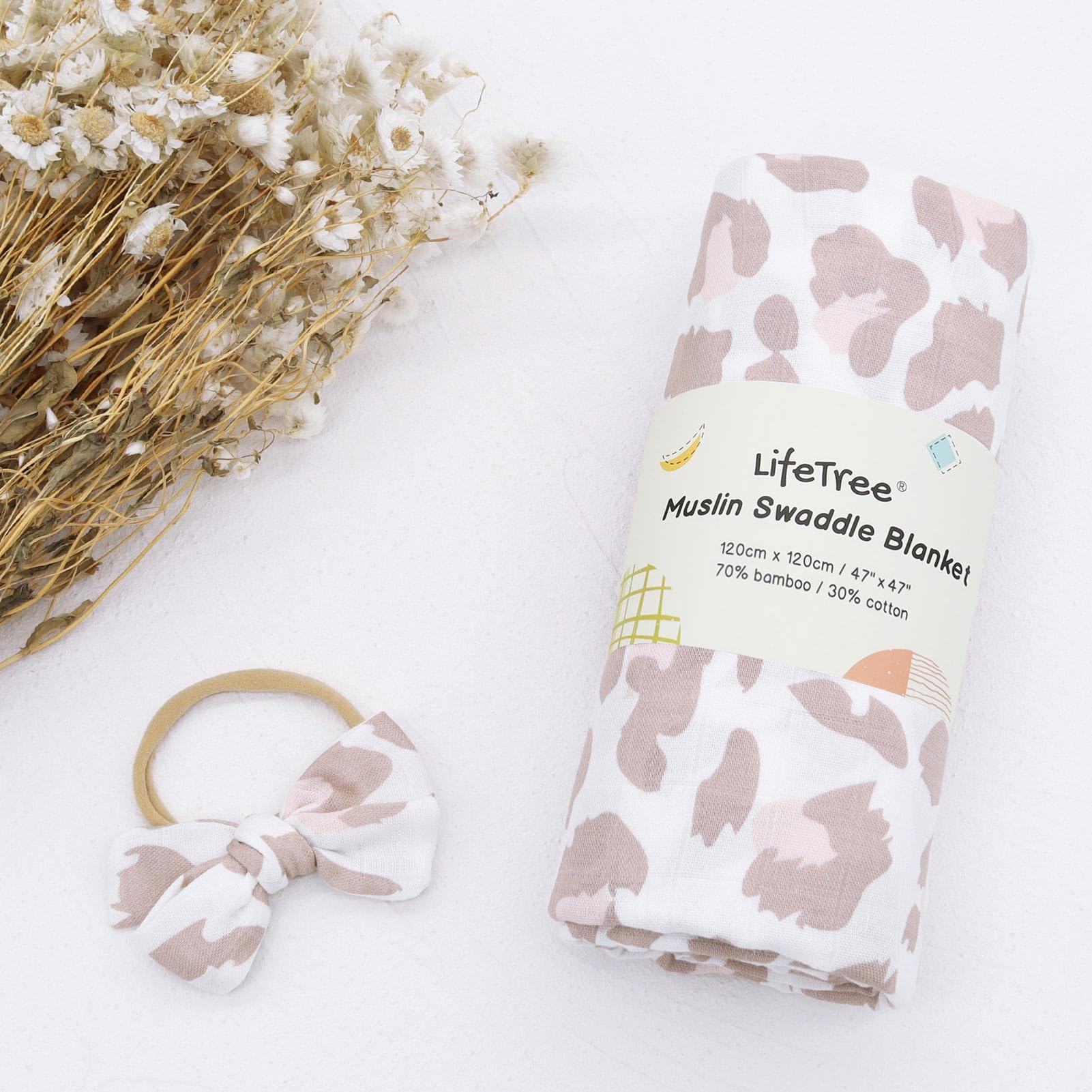 LifeTree easy-care fabric stands up to daily washing.