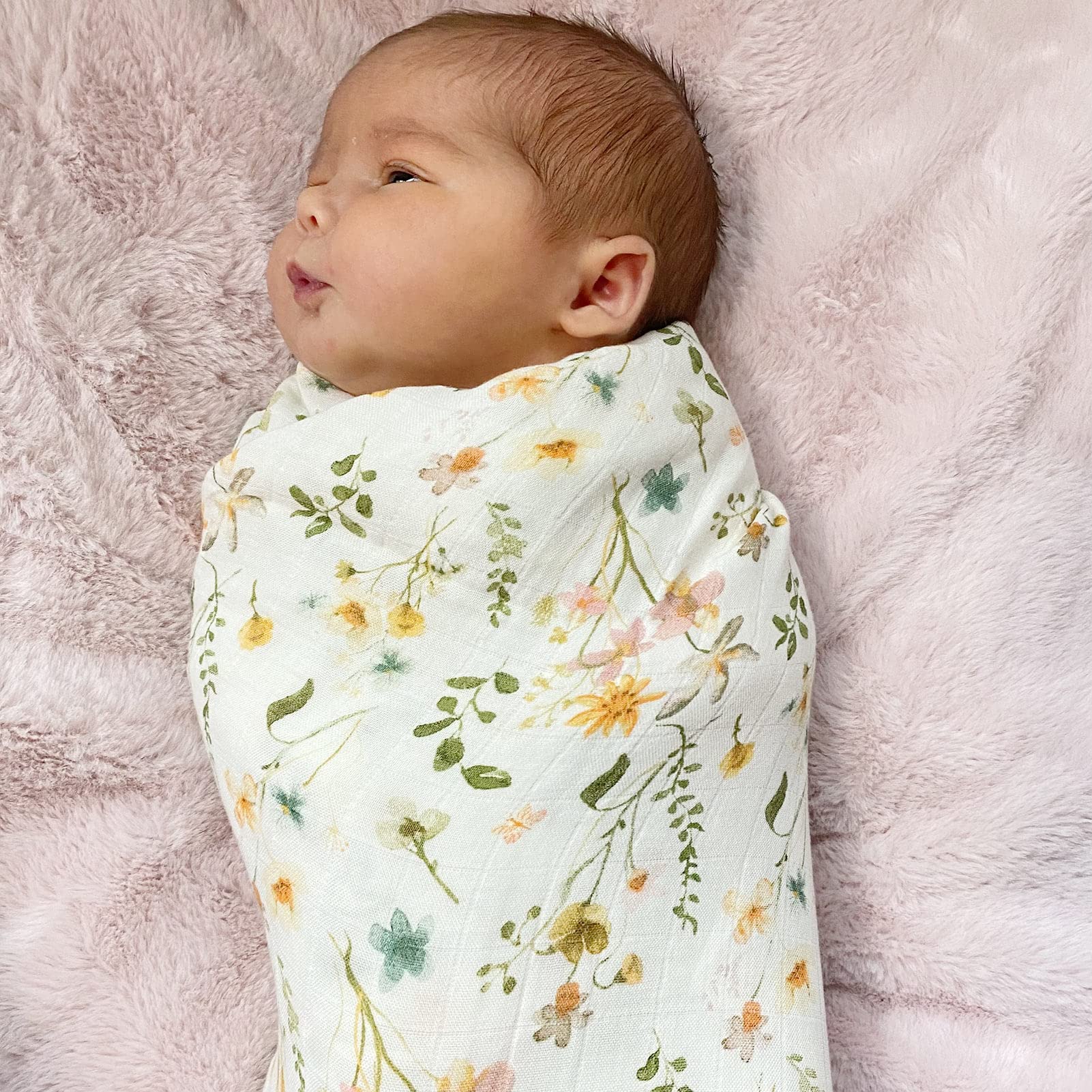 LifeTree muslin swaddle floral checkered pattern adds stylish baby coverage.
