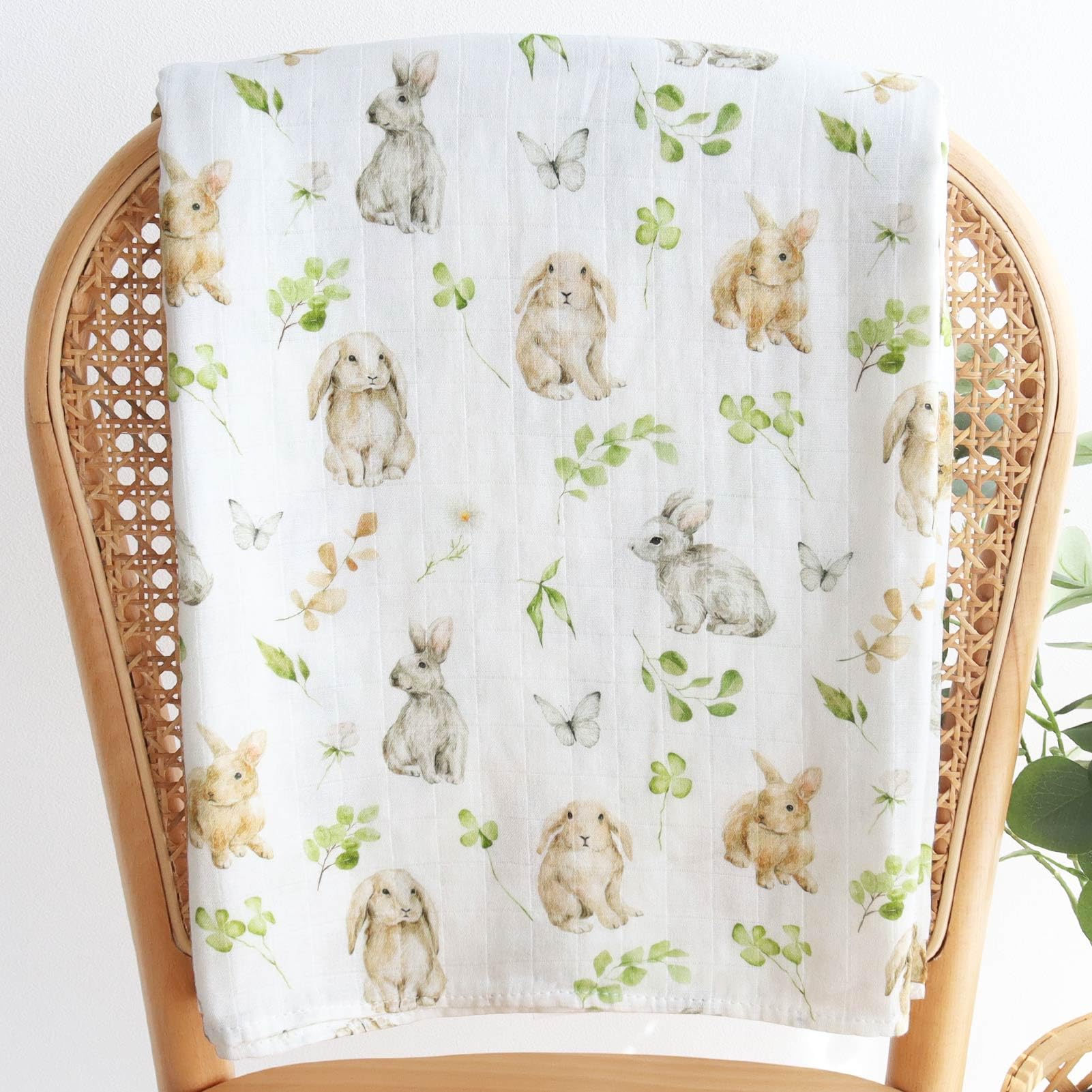 LifeTree easy-care wash, machine washable with cold water and mild detergent.