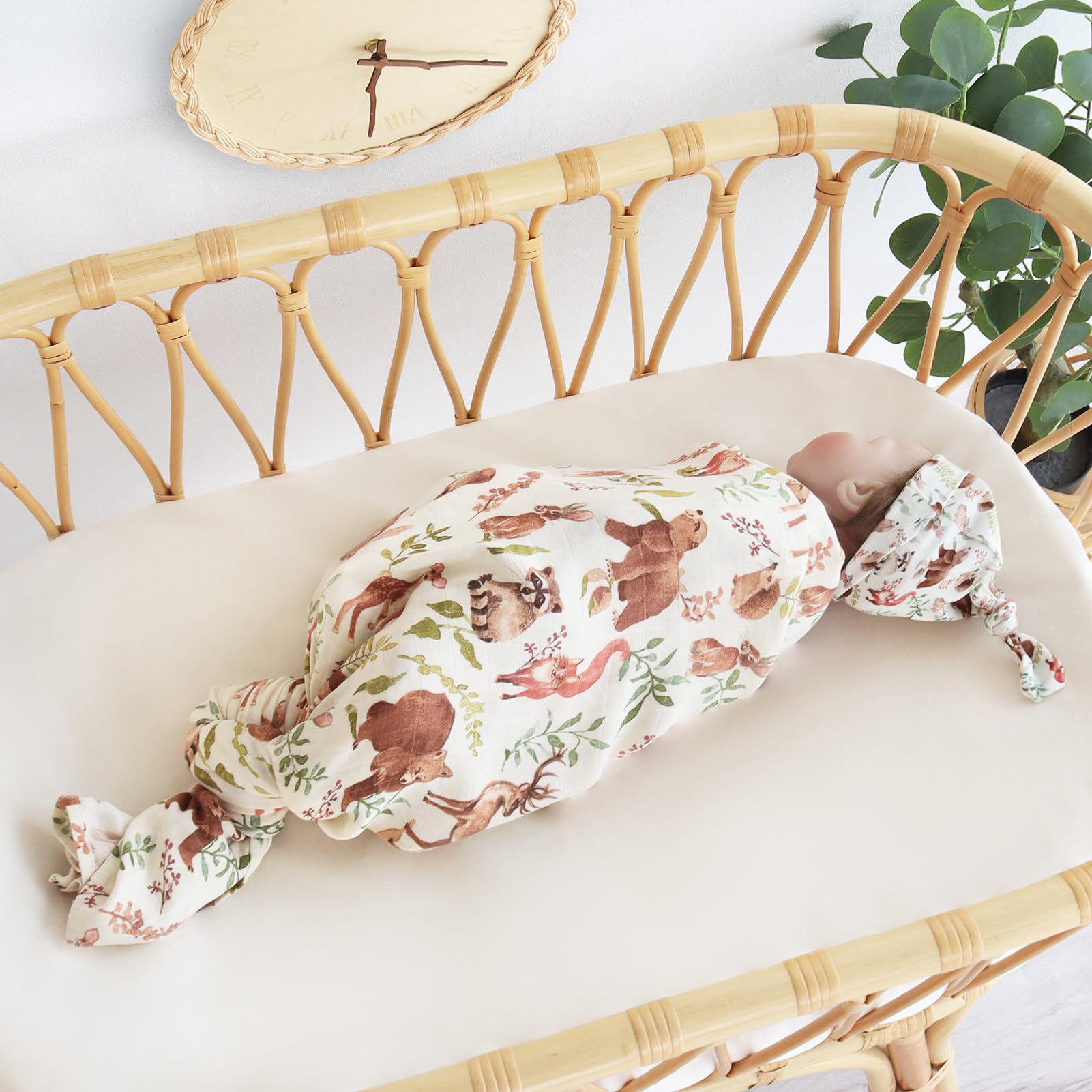 LifeTree swaddle nursing cover for discreet feeding on the go