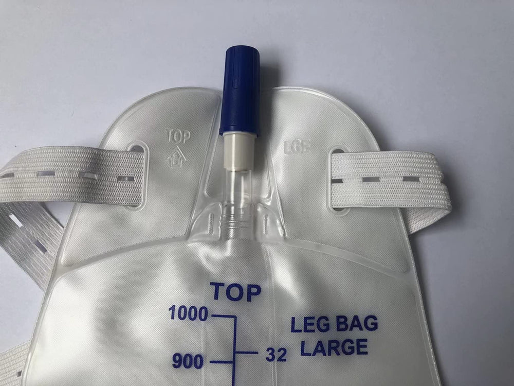 Lifevv leg bag shows cloth straps for secure, comfortable all-day wear.