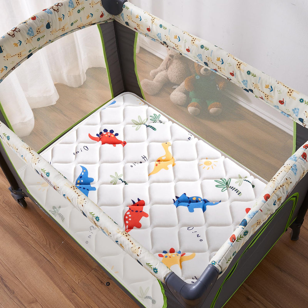 Lillibearas rounded corners fit most playards securely.