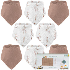 LILY O LAUREL muslin baby bandana bib close up highlighting drool absorbency