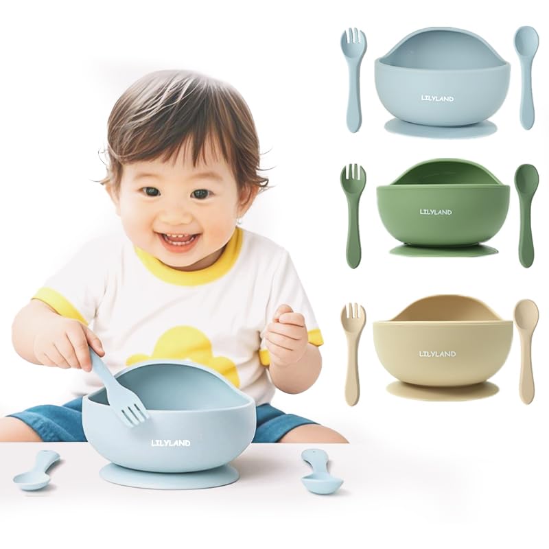 Lilyland set supports early self-feeding with flexible silicone design