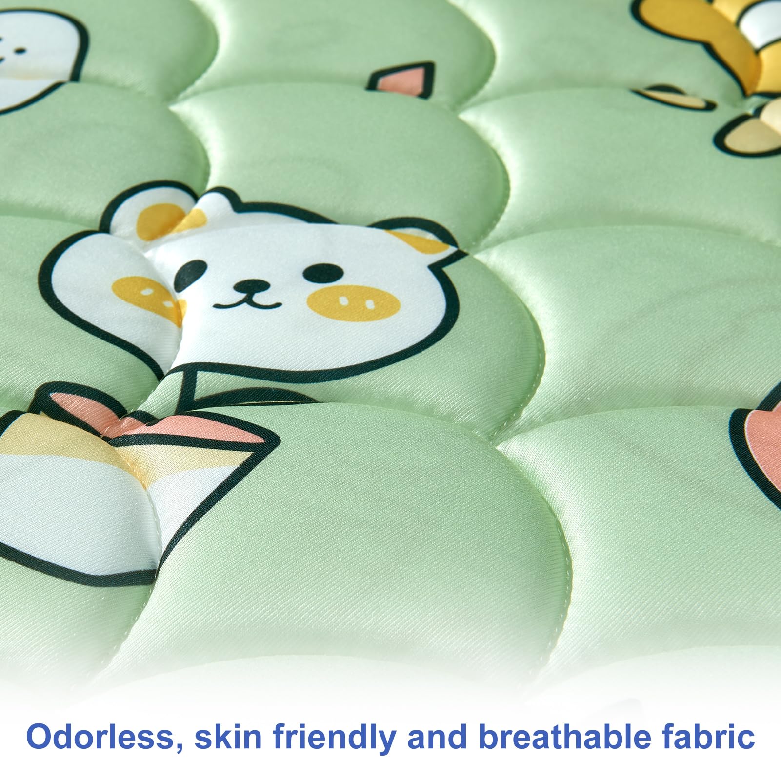 LILYVIBEBEARHAPPY dual-sided design offers versatile use across seasons