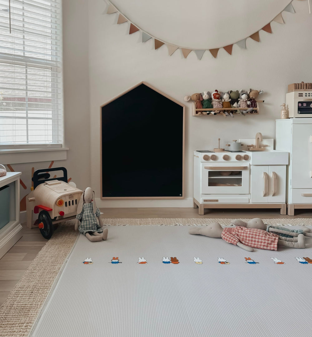 LITTLE Bot Ofie Mat close-up artwork highlights safe materials for babies