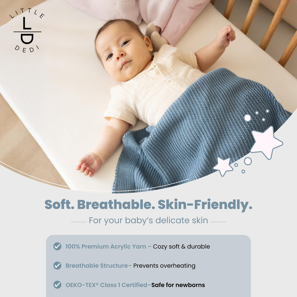 Little Dedi blanket showing engraved stars detail for a cozy nursery touch.