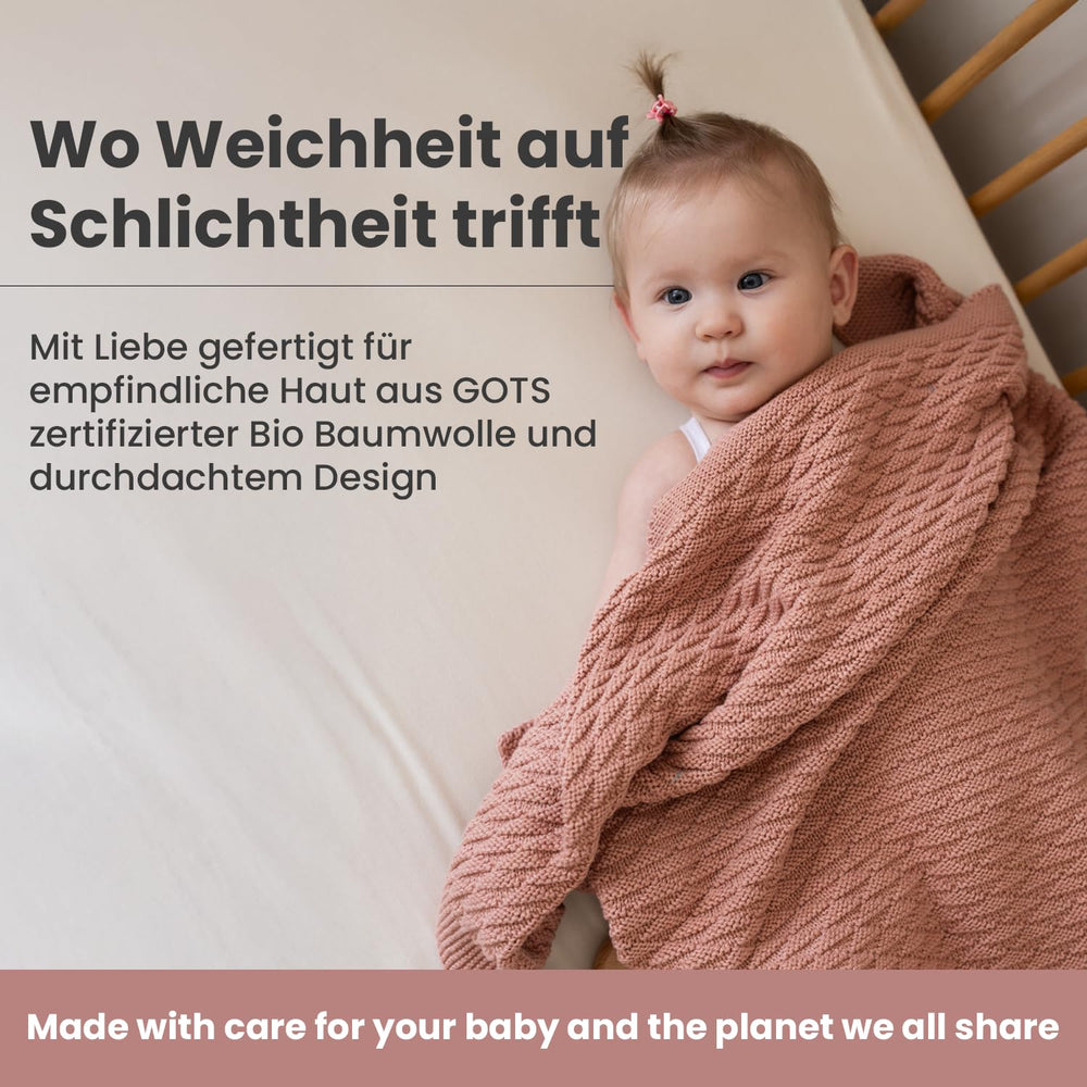 Little Dedi lightweight, travel-friendly blanket for on-the-go care