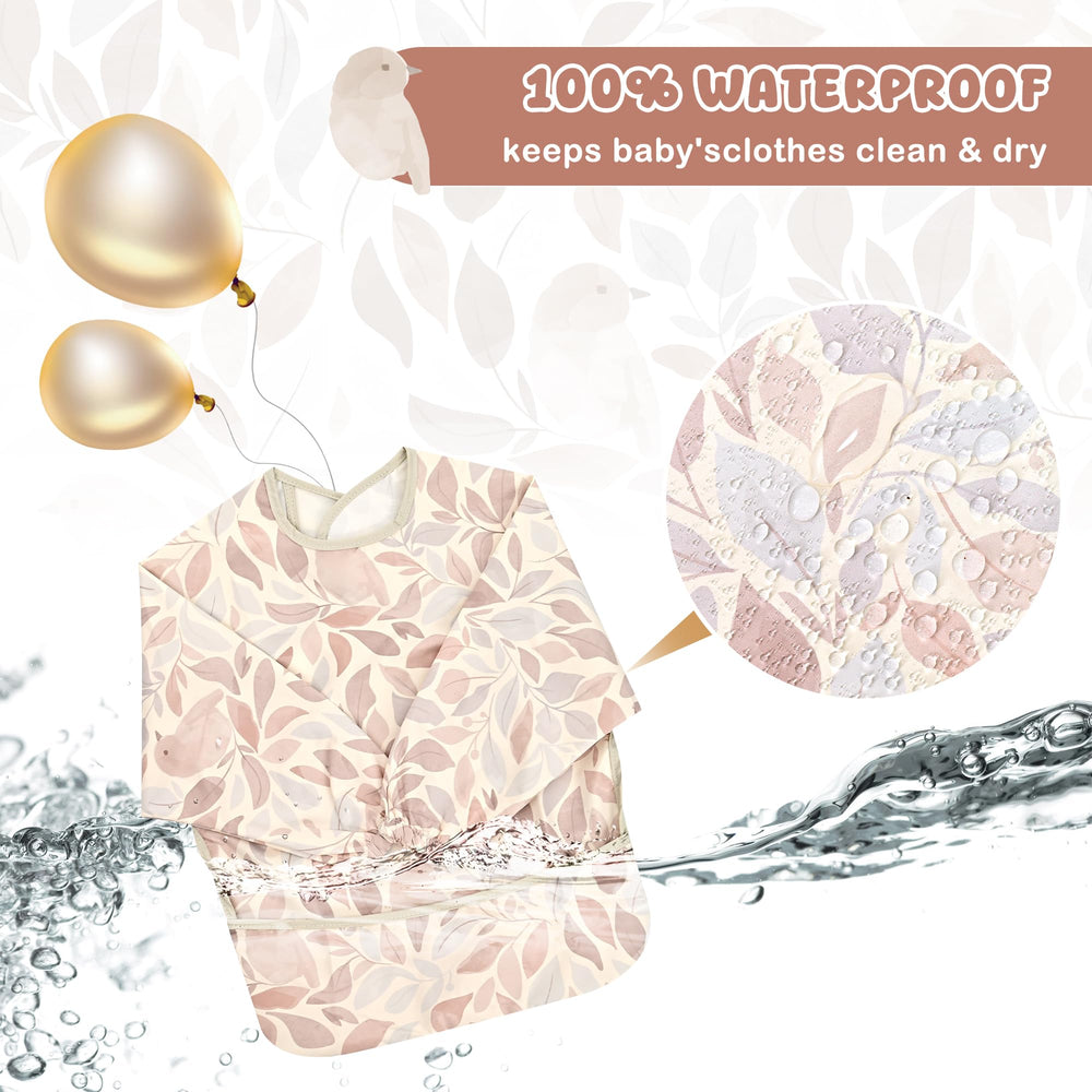 Little Dimsum bib's spacious pocket catches dropped food for quick cleanup.