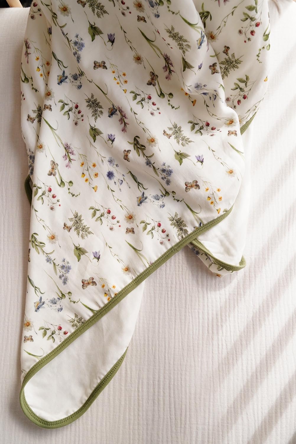 Little Jump easy-care blanket remains soft after washing