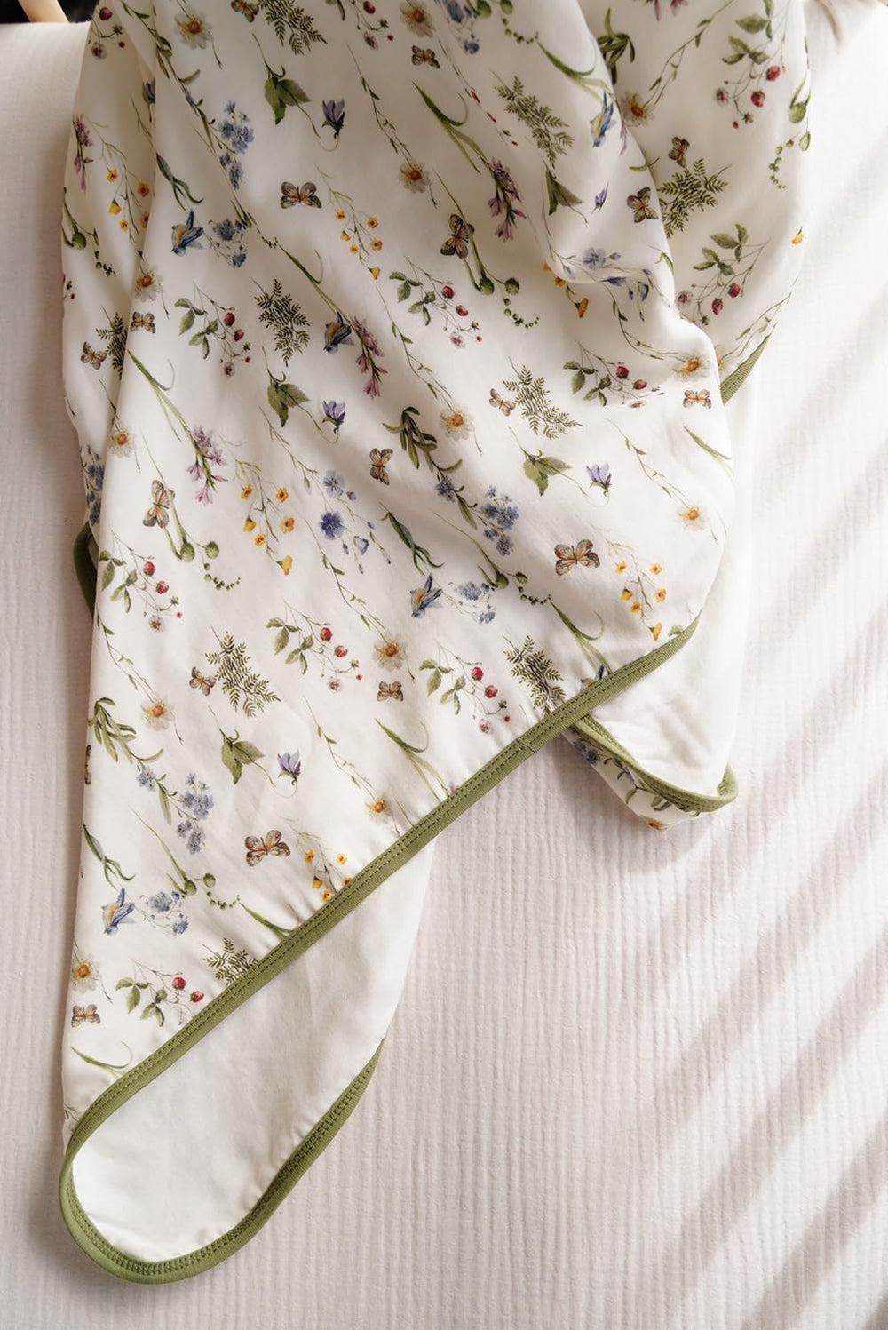 Little Jump easy-care blanket remains soft after washing