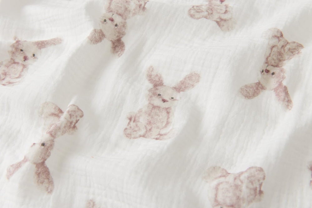 Little Jump machine washable muslin blanket easy care that stays soft.