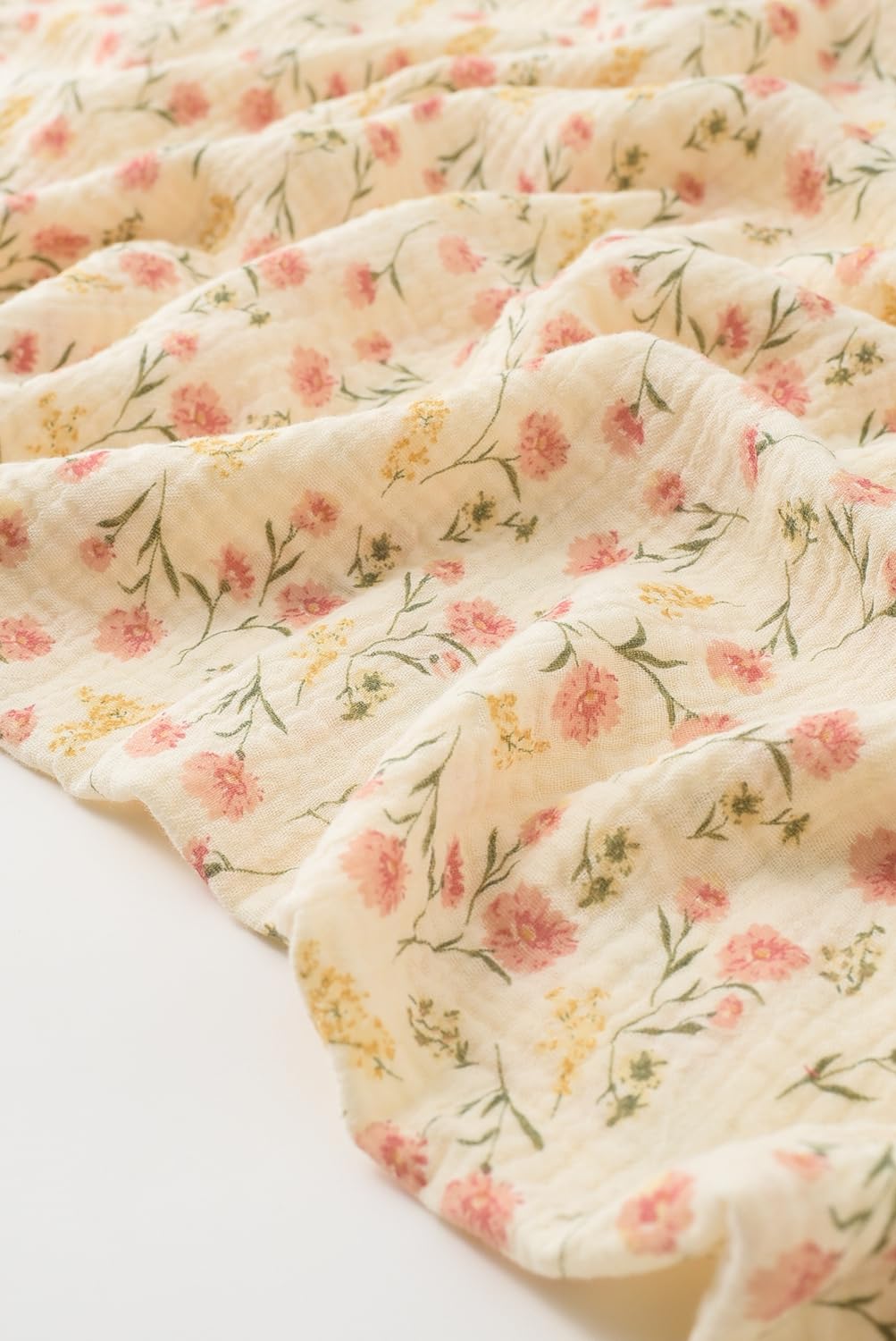 Easy-care fabric withstands regular washing while keeping color vibrant.