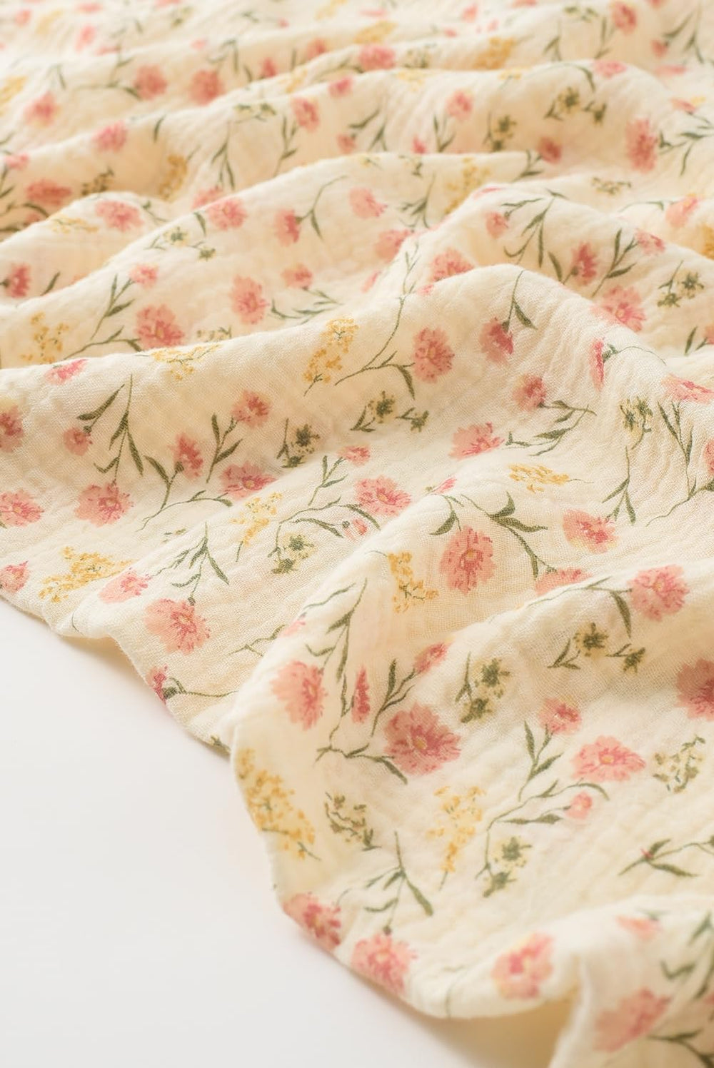 Easy-care fabric withstands regular washing while keeping color vibrant.
