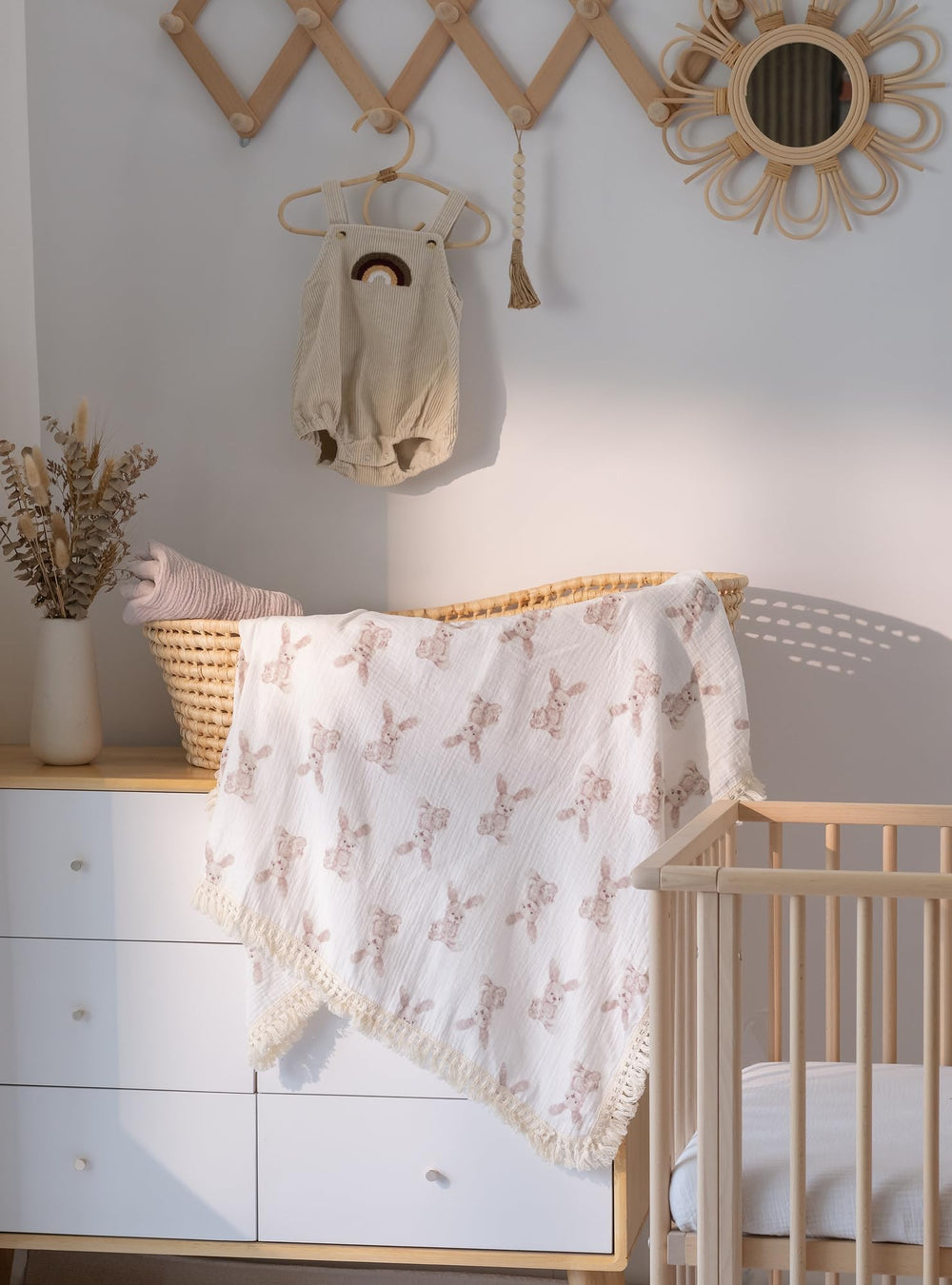 Little Jump photography prop bear design enhances baby photos with charm.