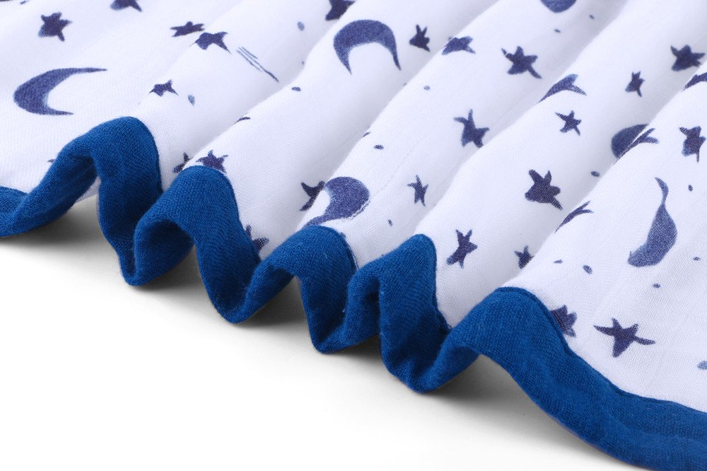 Little Jump Starry Sky breathable cotton muslin ideal for sensitive skin.