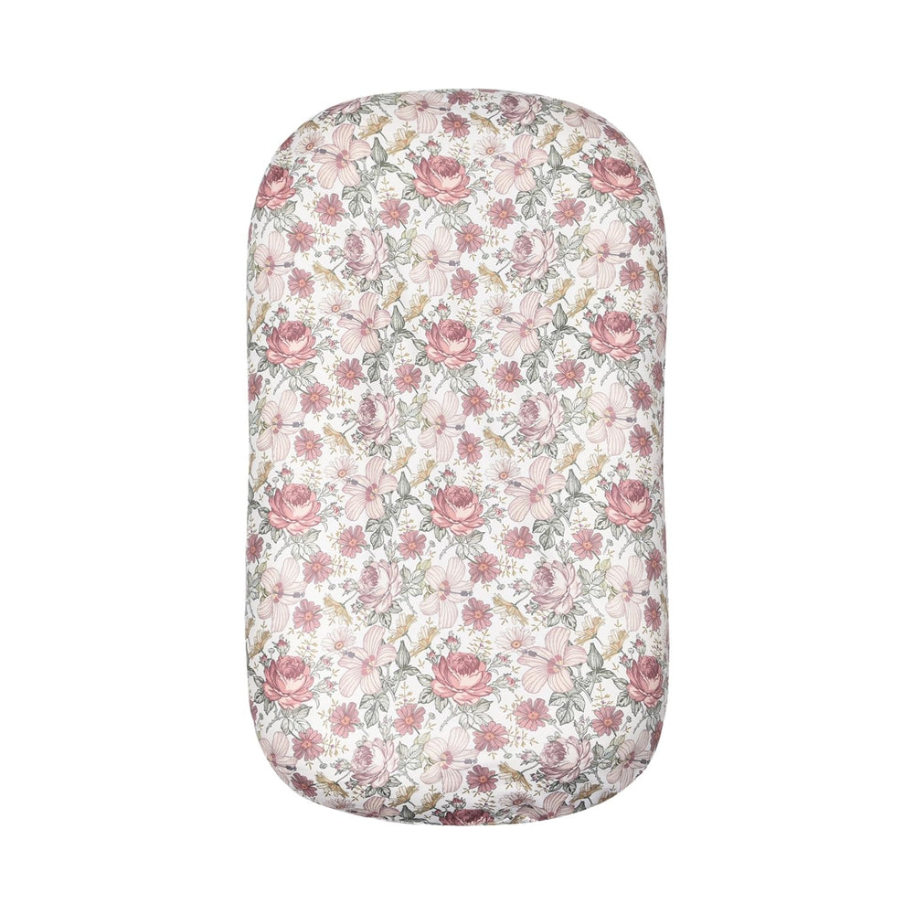 Little Jump Western Wild Flowers cover showcases breathable fabric ideal for easy naps.