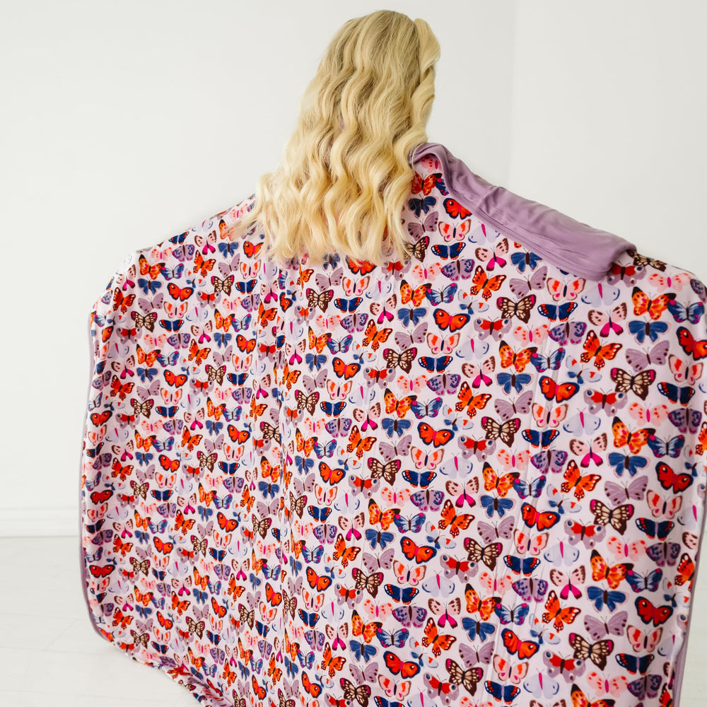 Lightweight blanket ideal for movie nights and couch snuggles.