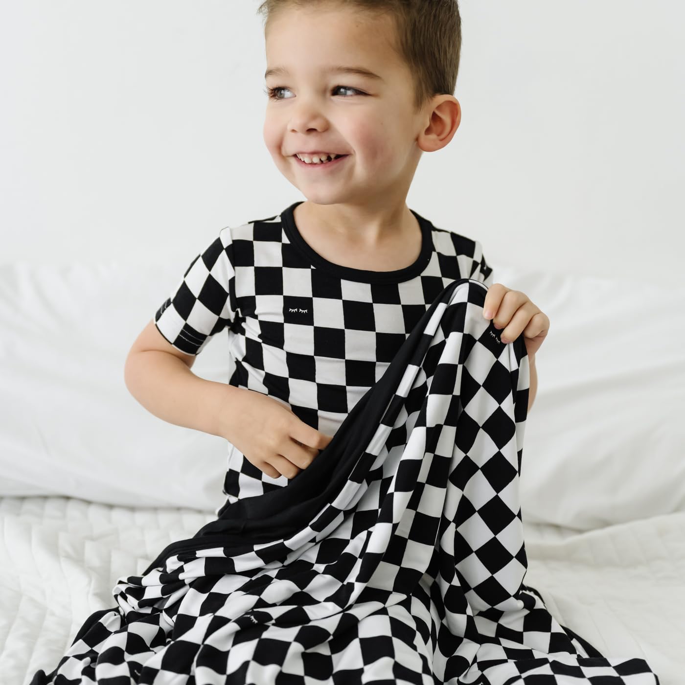 Little Sleepies Cloud Blanket lightweight option ideal for travel, couch cuddles, or bedtime.