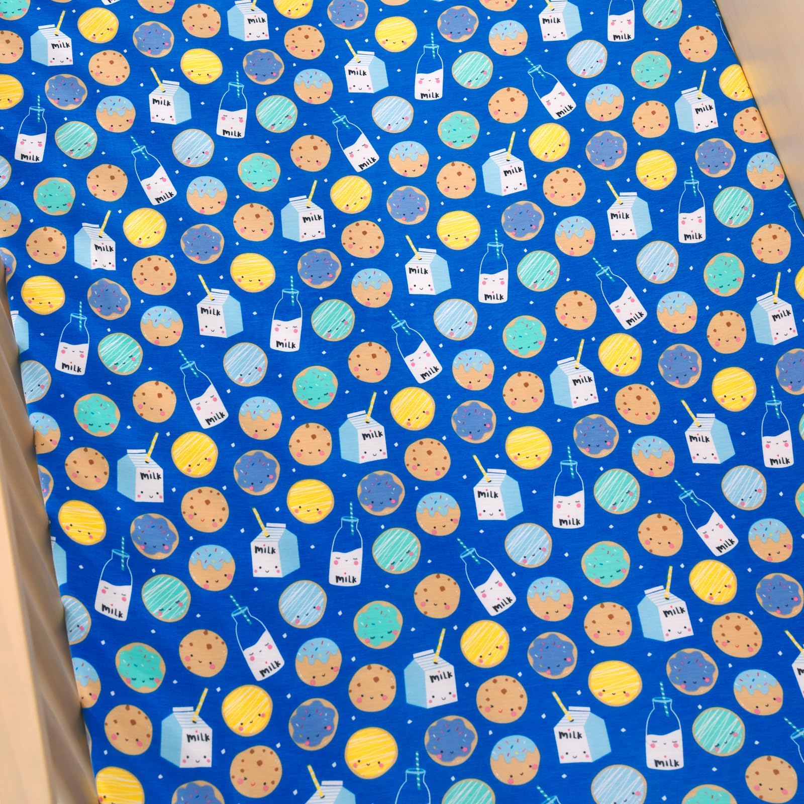 Little Sleepies gender-neutral crib sheet suitable for boys and girls.
