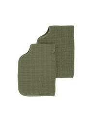 Large 14x21 inch size provides extra coverage for burping and nursing