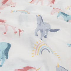Machine washable, colorfast Little Unicorn pillowcase 2-pack withstands daily use and drying.