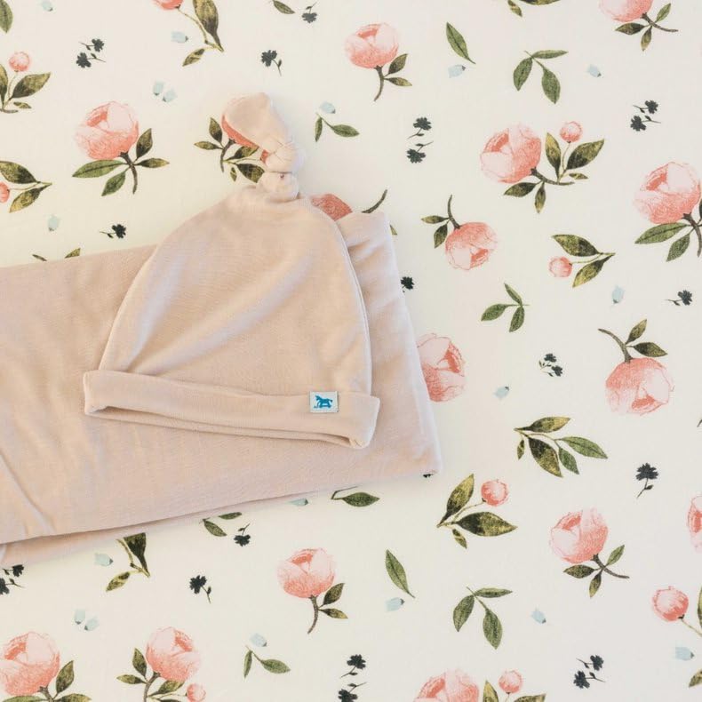 Little Unicorn sheet is machine washable and colorfast for everyday use.