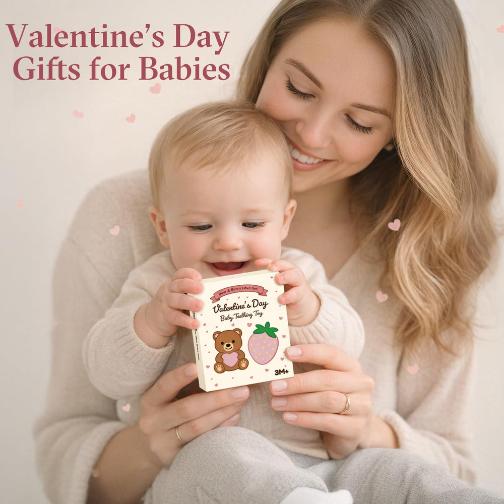 LittleLamb Valentine’s Teether Set: festive design ideal as a baby gift.