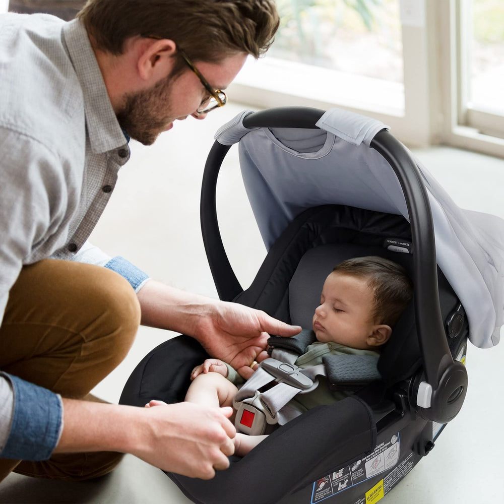 Liuliuby carry-handle access enables easy on-the-go access.