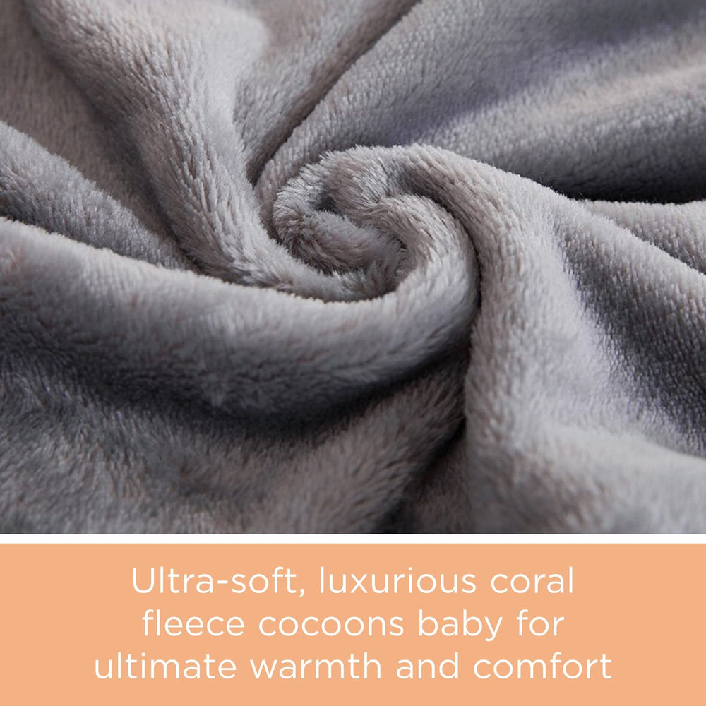 liuliuby magnetic closure flap guarding baby's face from wind
