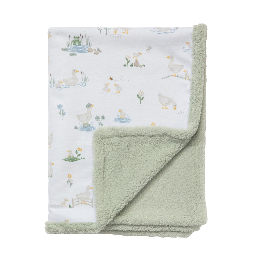 Living Textiles Goosey Goosey sherpa blanket front view offers cozy warmth for baby on chilly days