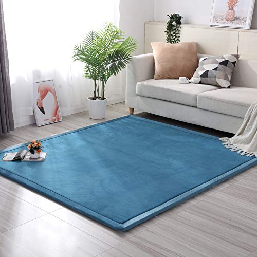 Loartee non-slip bottom blue rug ensures stable play