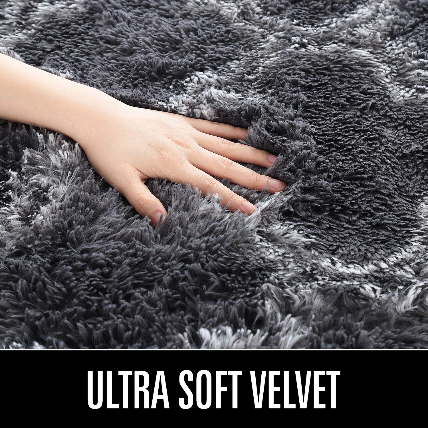 LOCHAS Moroccan-pattern shag rug enhances bedrooms and living rooms with chic style.