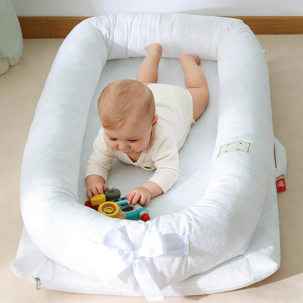 Loevin suitable from 0 to 12 months supports growing babies.