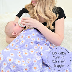 LollyBanks blanket close-up highlights breathable cotton muslin texture.
